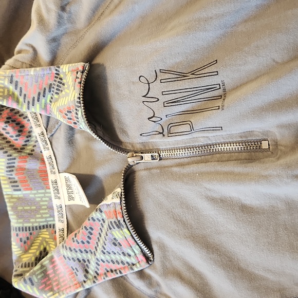 Sweater - Picture 1 of 3